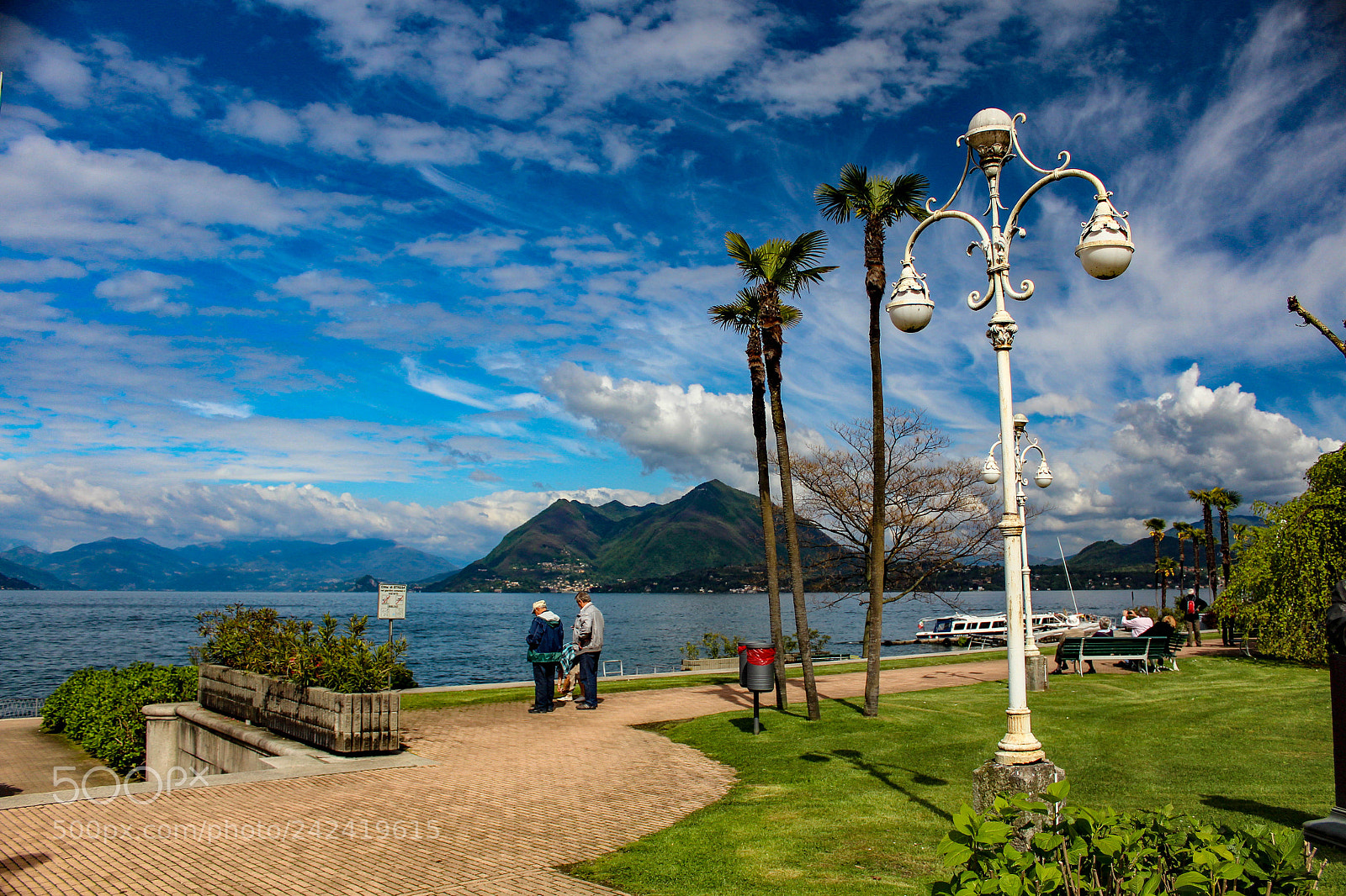 Canon EOS 600D (Rebel EOS T3i / EOS Kiss X5) sample photo. Just chilling' in stresa. photography