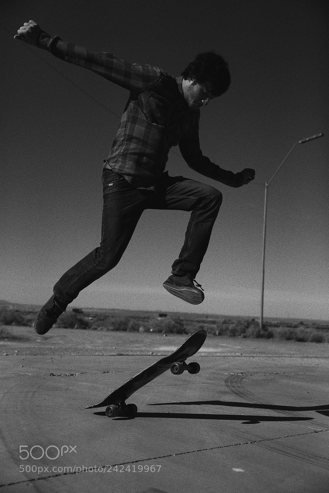 Canon EOS-1D X sample photo. Skating in black and photography