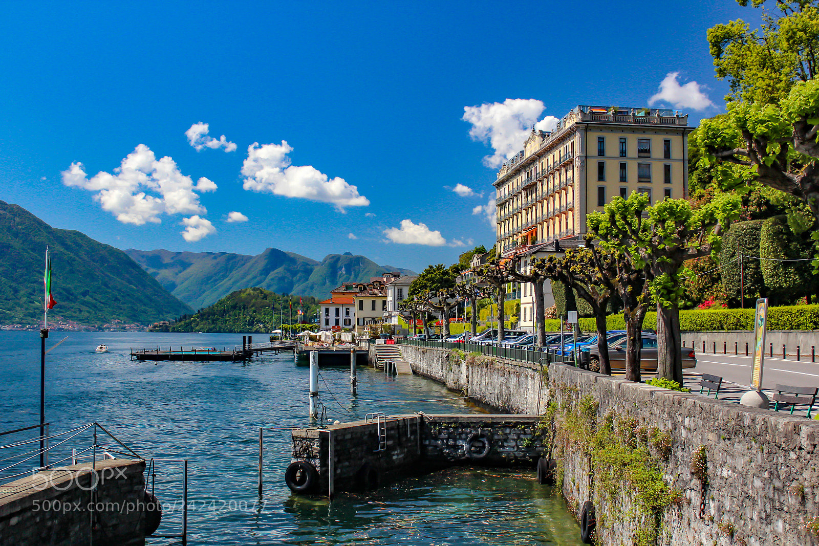 Canon EOS 600D (Rebel EOS T3i / EOS Kiss X5) sample photo. Stunning lake maggiore photography