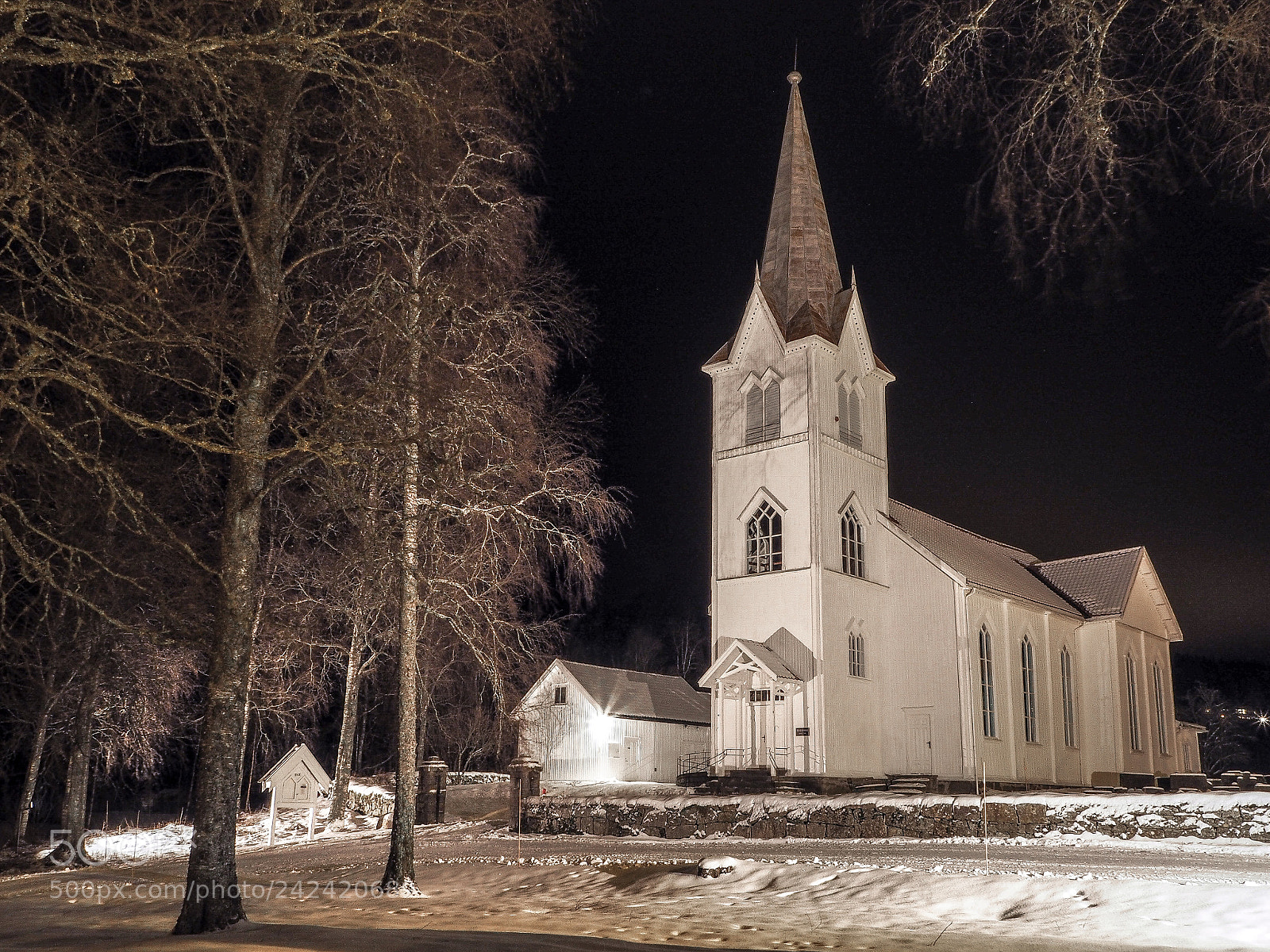 Olympus OM-D E-M10 sample photo. Village church in norway photography