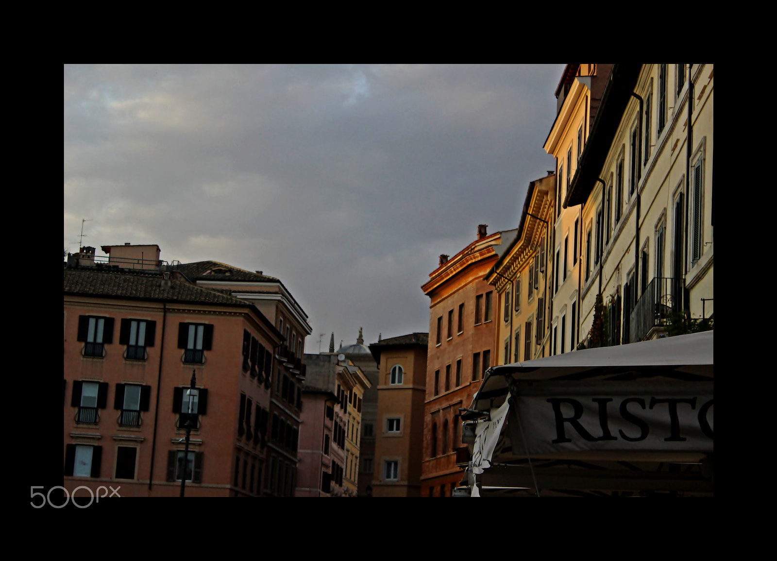 Canon EOS 100D (EOS Rebel SL1 / EOS Kiss X7) sample photo. Piazza navona photography