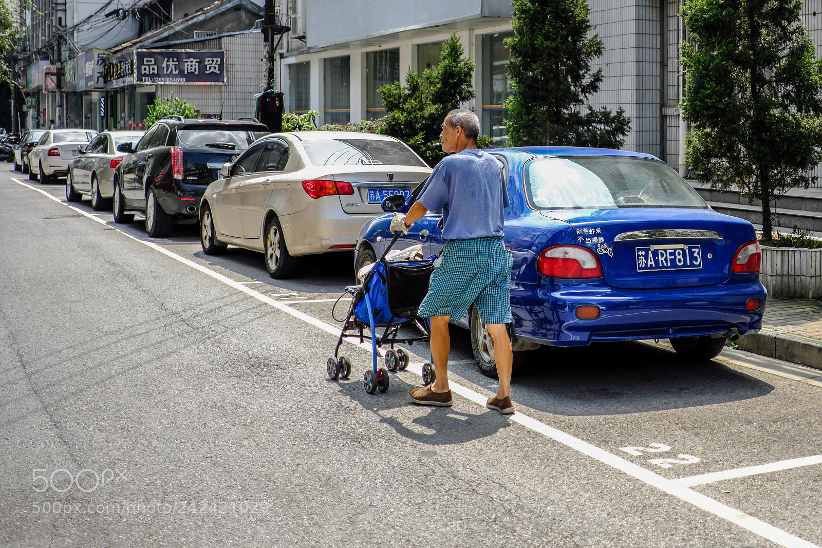 Fujifilm X-Pro2 sample photo. All blue photography