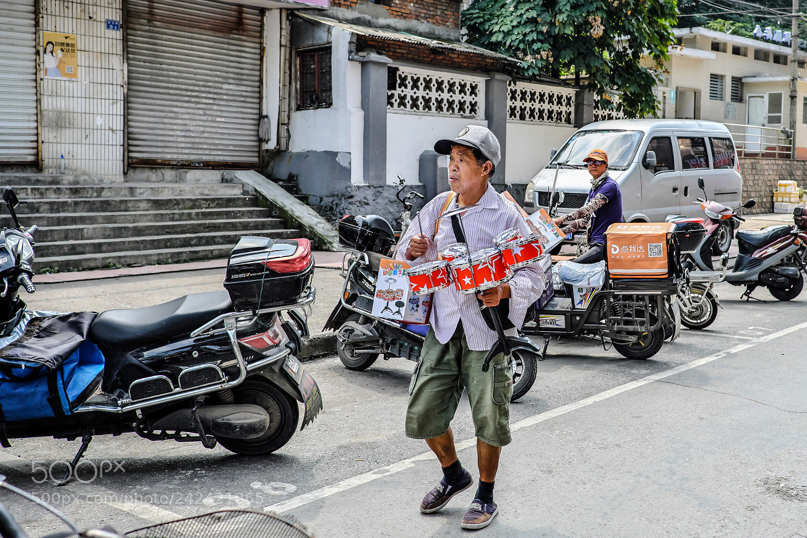 Fujifilm X-Pro2 sample photo. Red drums photography