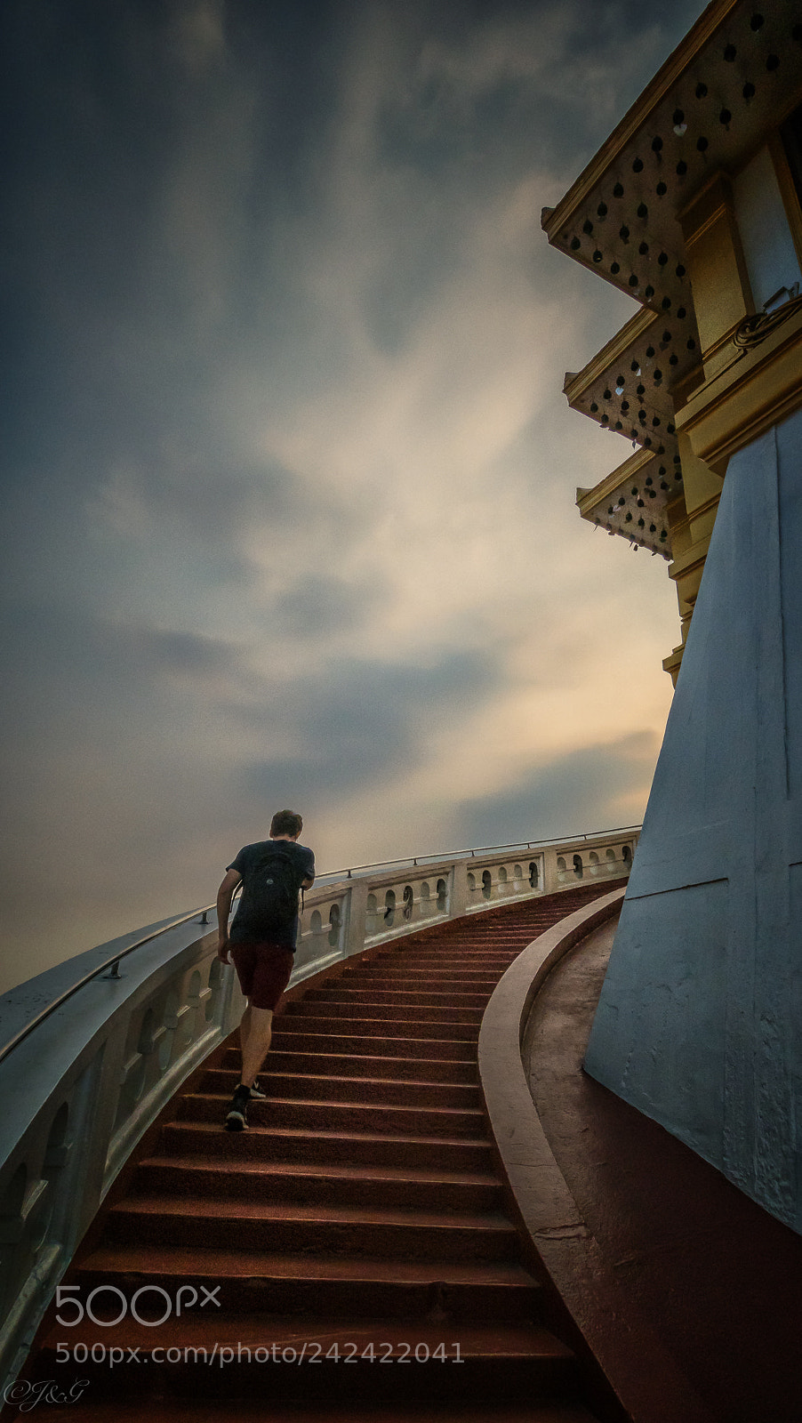 Olympus OM-D E-M1 Mark II sample photo. Stairway to heaven photography