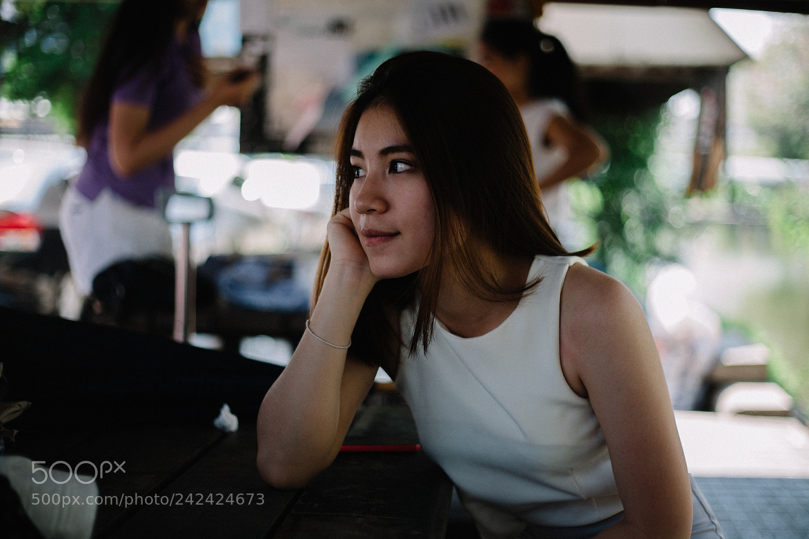 Canon EOS 5D sample photo. Thai lady in the photography