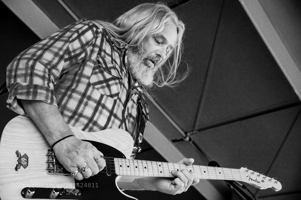Sony SLT-A77 sample photo. Mr capone's magic telecaster photography