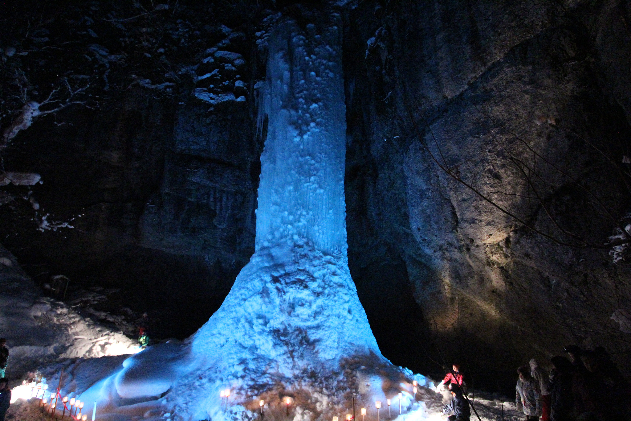 Canon EF-S 10-22mm F3.5-4.5 USM sample photo. Waterfall ice photography