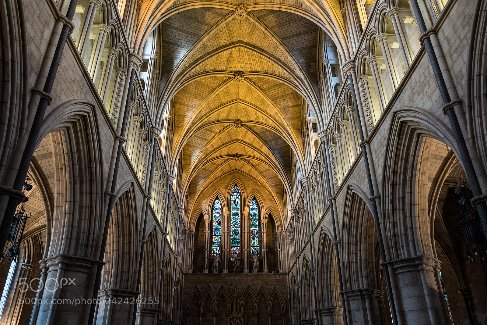 Fujifilm X-T20 sample photo. Pure gothic, southwark cathedral photography