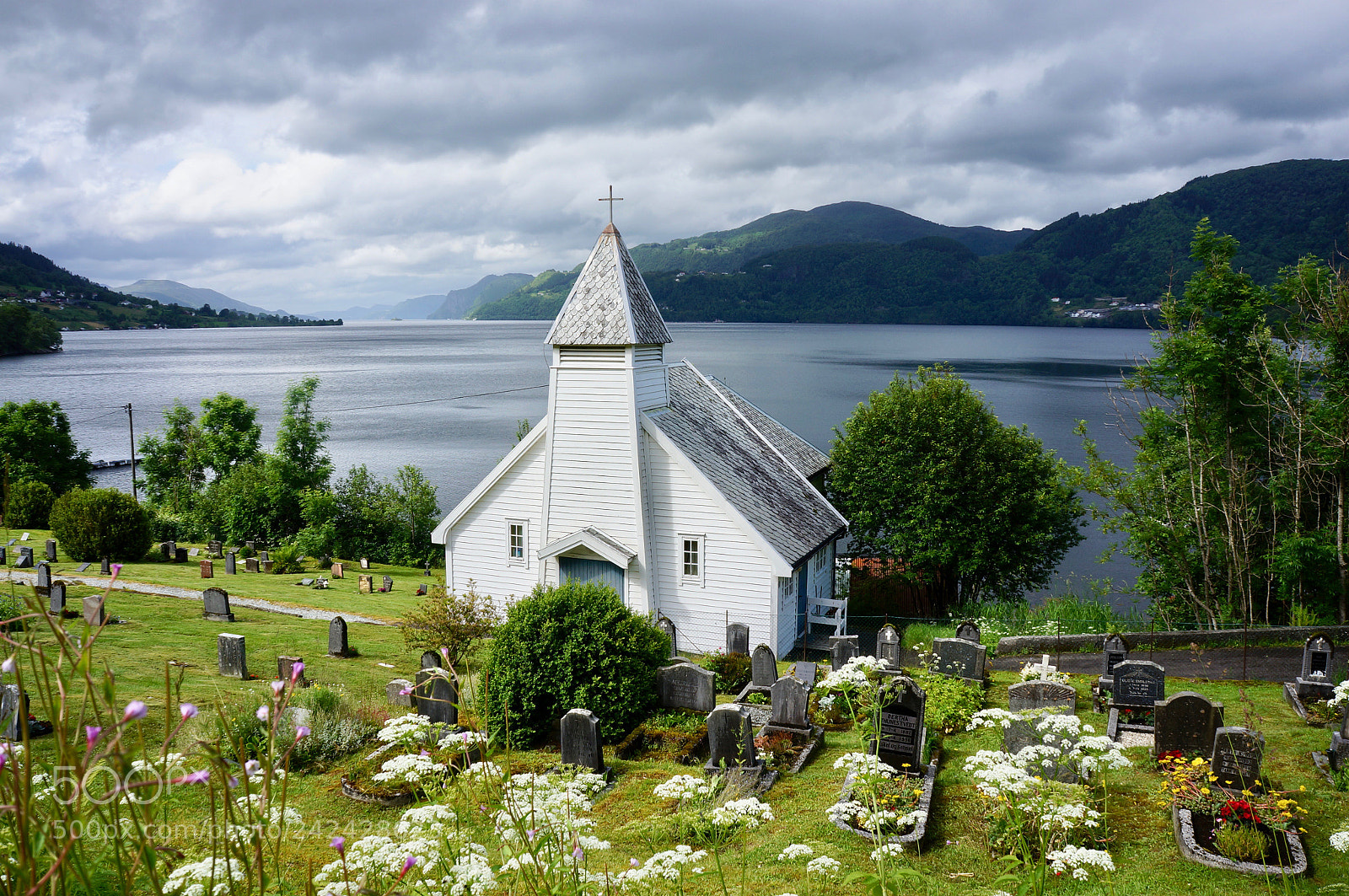 Sony Alpha NEX-5N sample photo. Church in norway photography