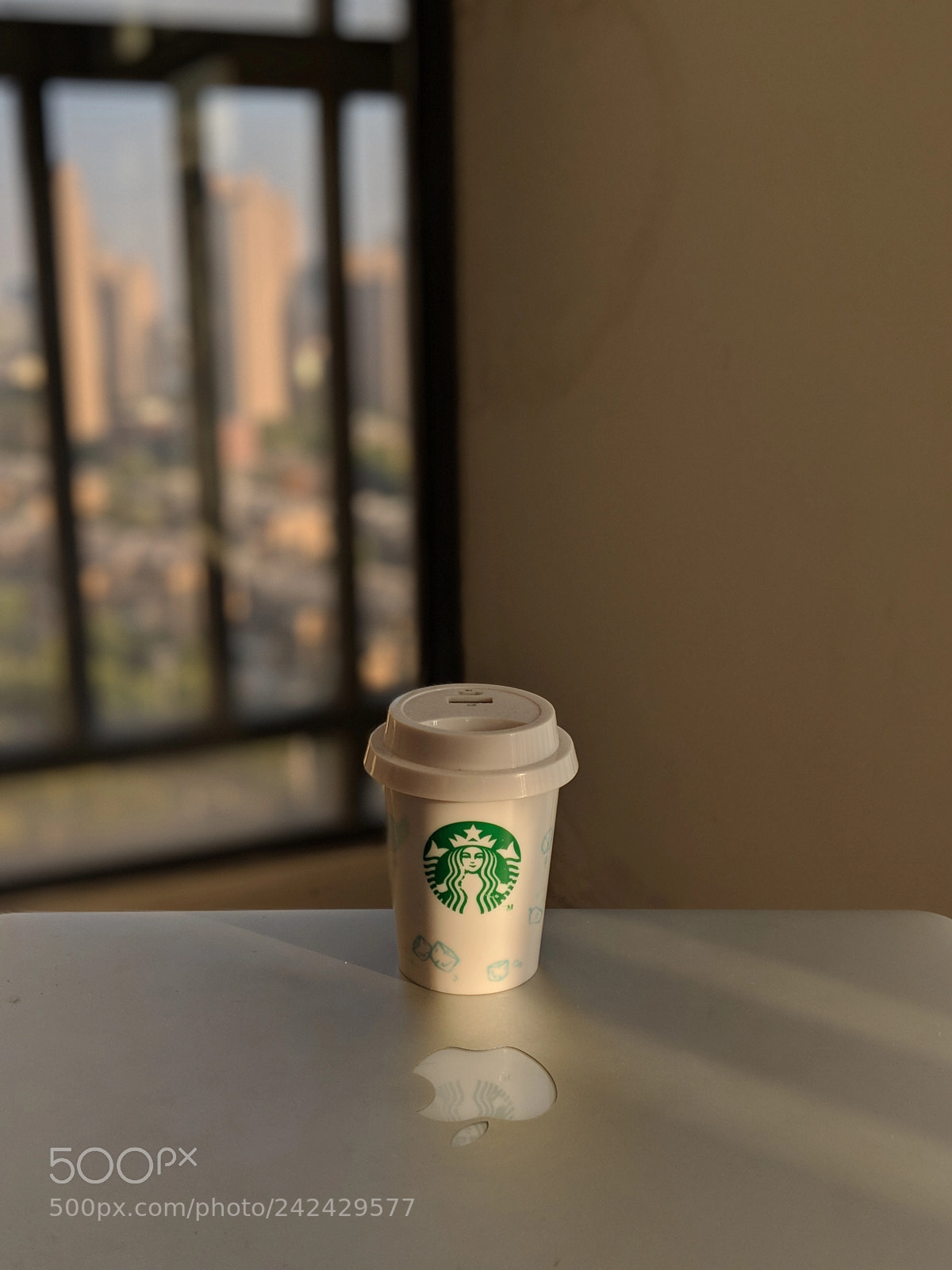 Google Pixel 2 XL sample photo. Logos photography