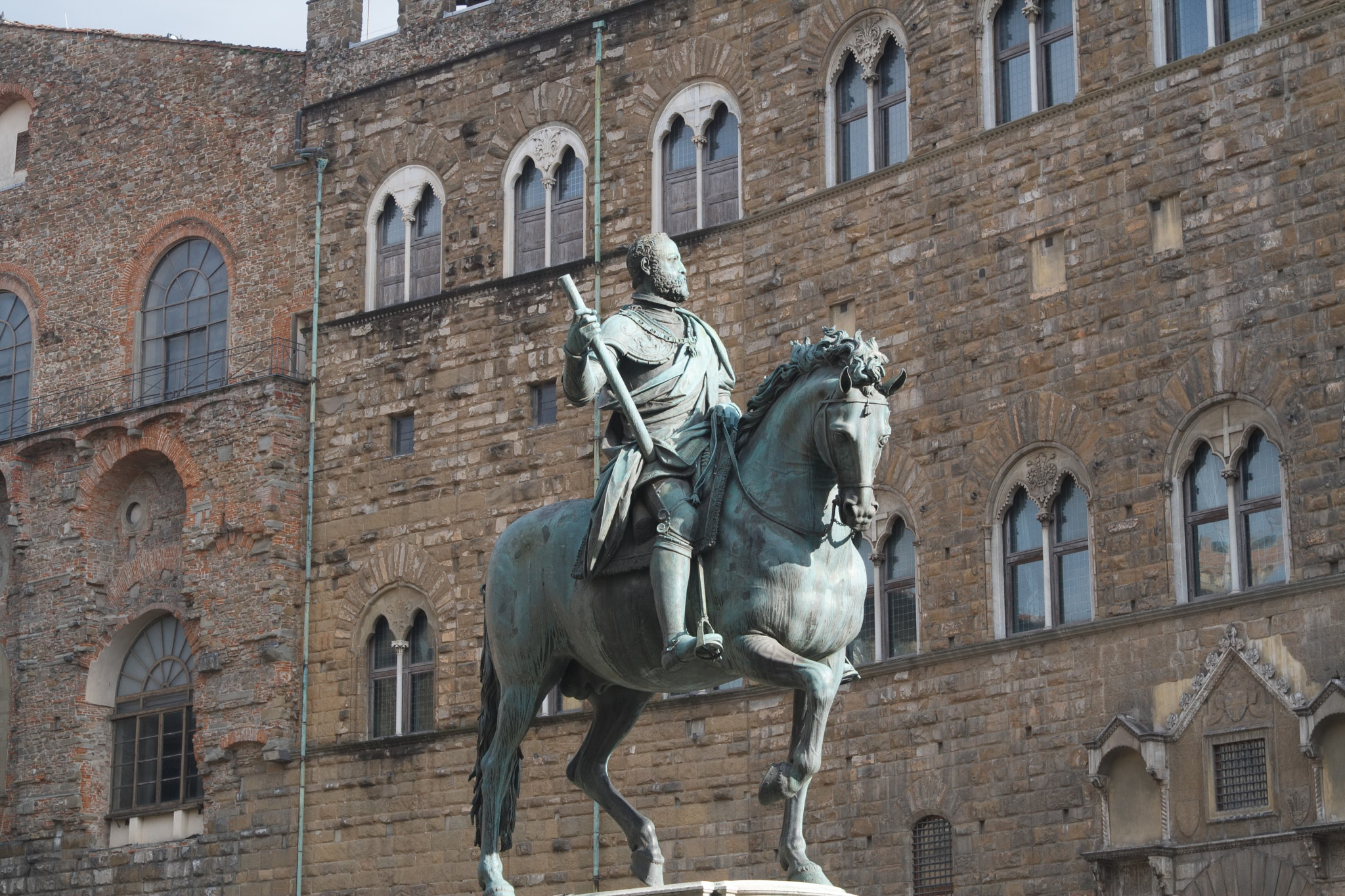 Canon EOS 1000D (EOS Digital Rebel XS / EOS Kiss F) sample photo. The equestrian statue of cosimo de medici photography