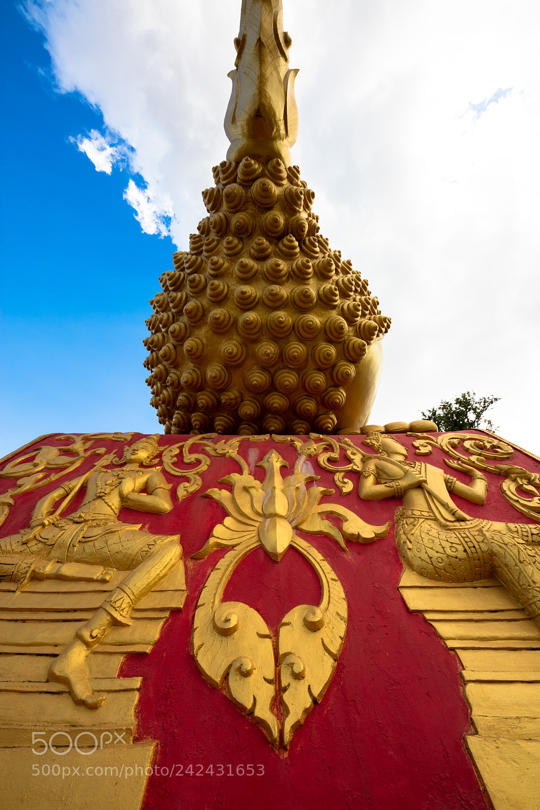 Canon EOS 5DS R sample photo. Phat that luang photography
