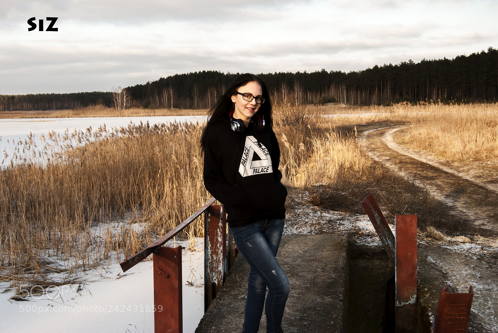 Nikon D3000 sample photo. Девушка на мостике photography