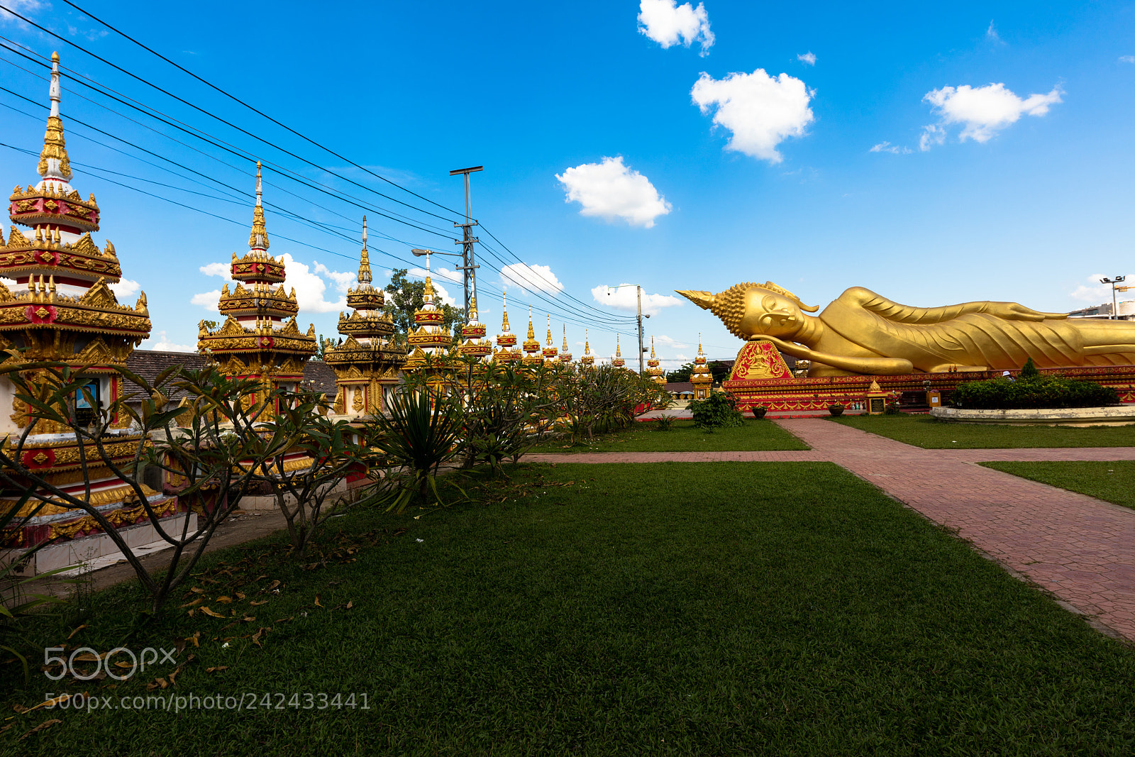 Canon EOS 5DS R sample photo. Phat that luang photography