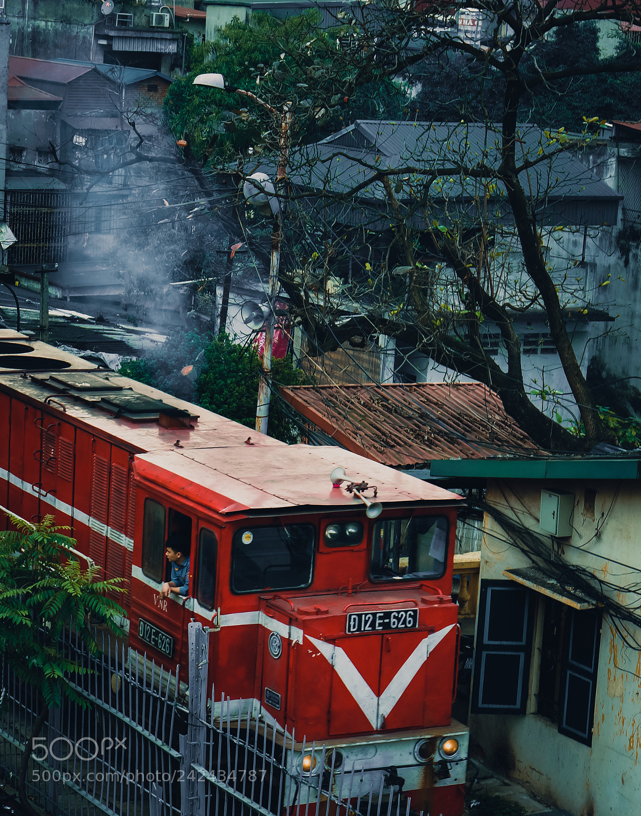 Sony Alpha NEX-6 sample photo. Long bien station, hanoi photography