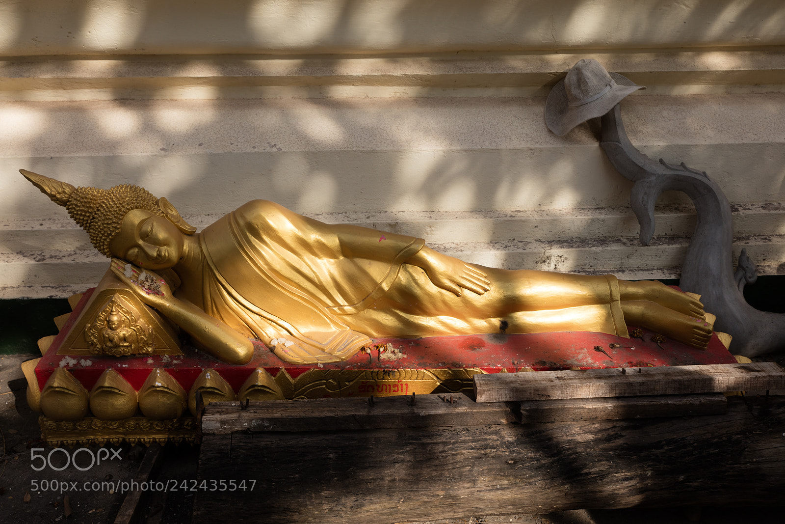 Canon EOS 5DS R sample photo. Phat that luang photography