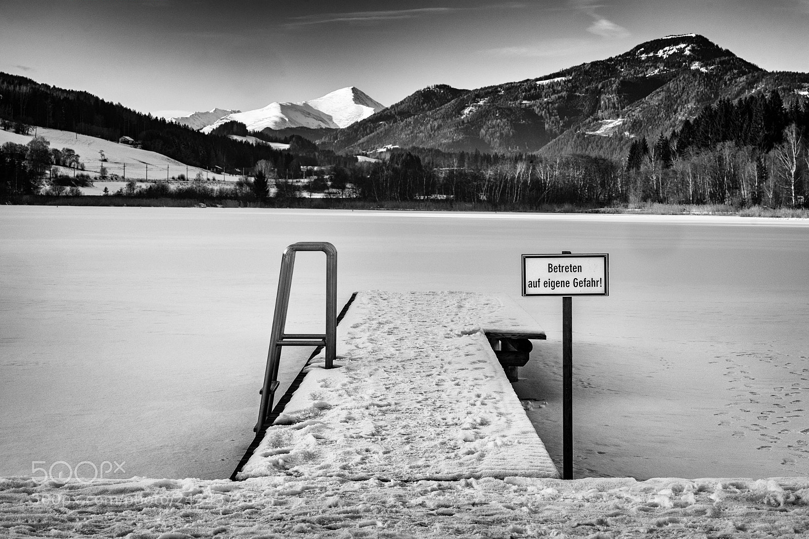 Sony a7 sample photo. Betreten auf eigene gefahr photography