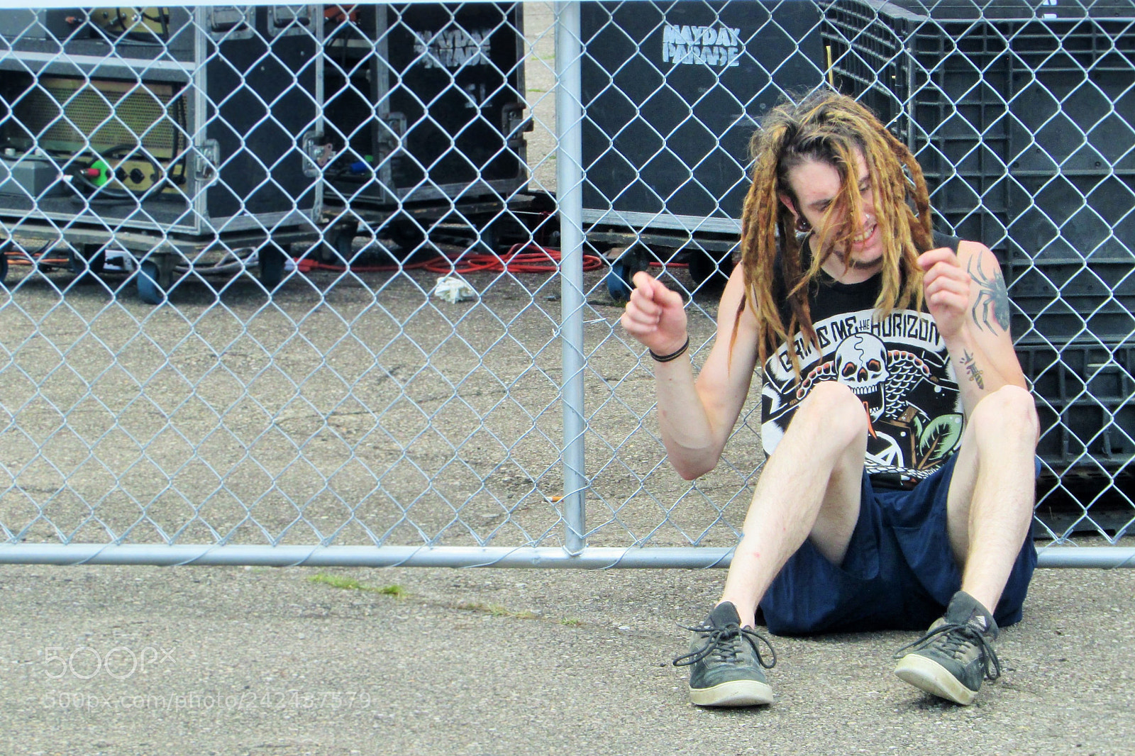 Canon PowerShot SX400 IS sample photo. Metal head at music photography