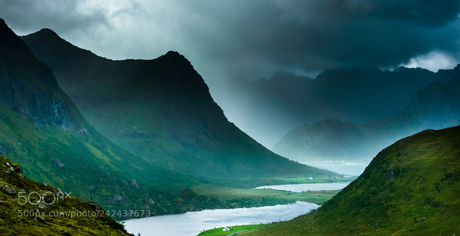 Nikon D200 sample photo. Cloudy valley photography