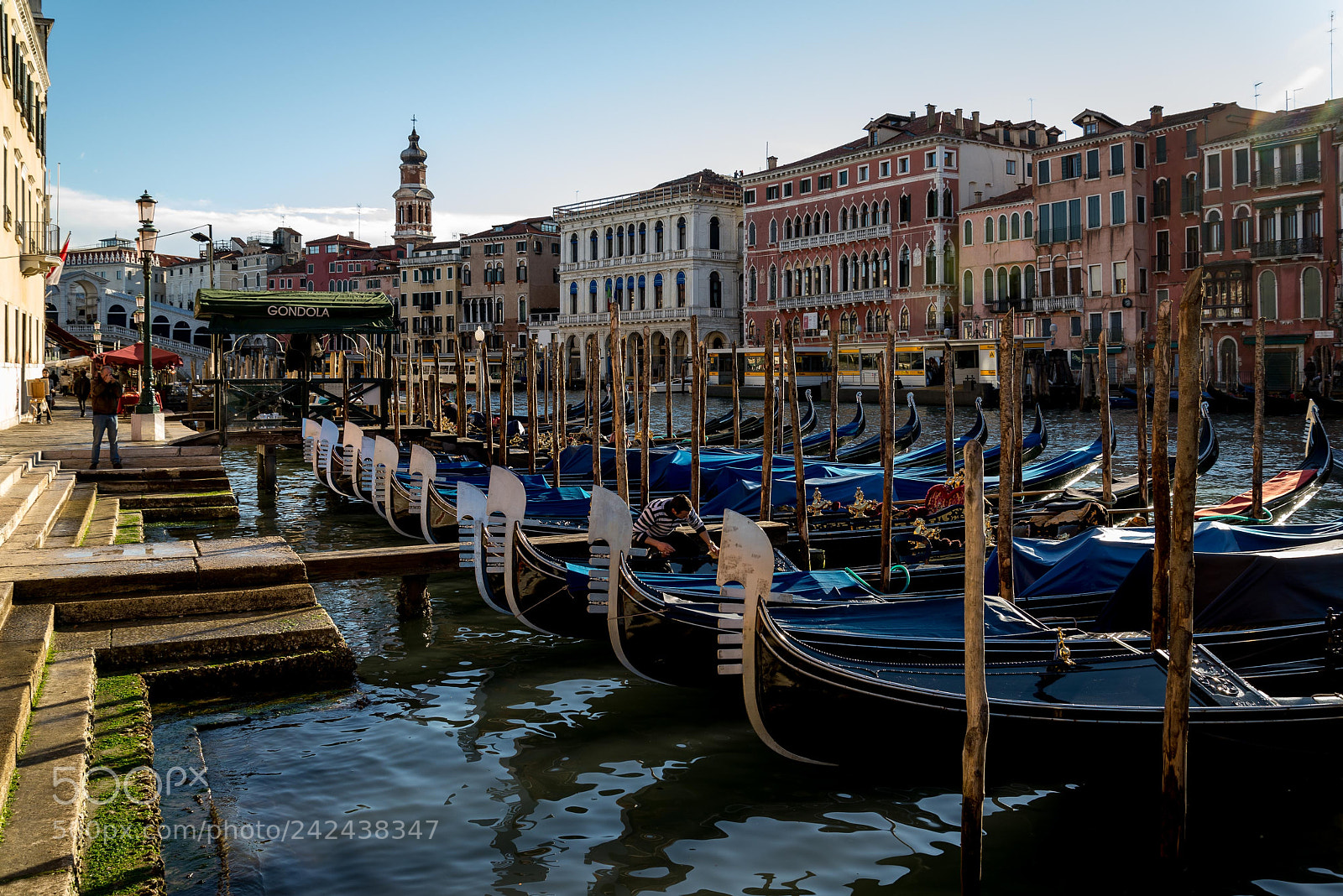 Nikon D600 sample photo. Fila de gondolas photography