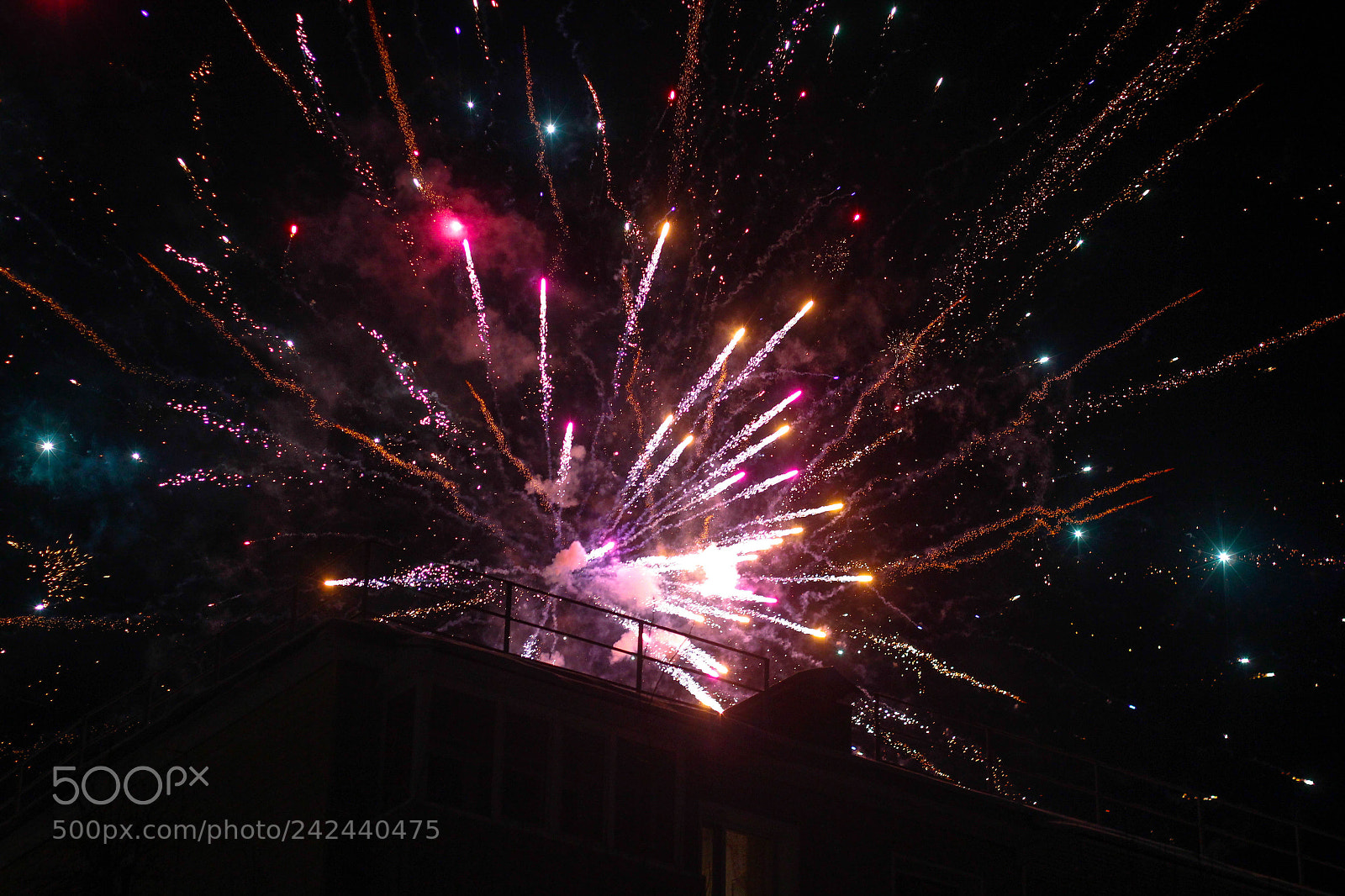 Canon EOS 550D (EOS Rebel T2i / EOS Kiss X4) sample photo. Firework photography