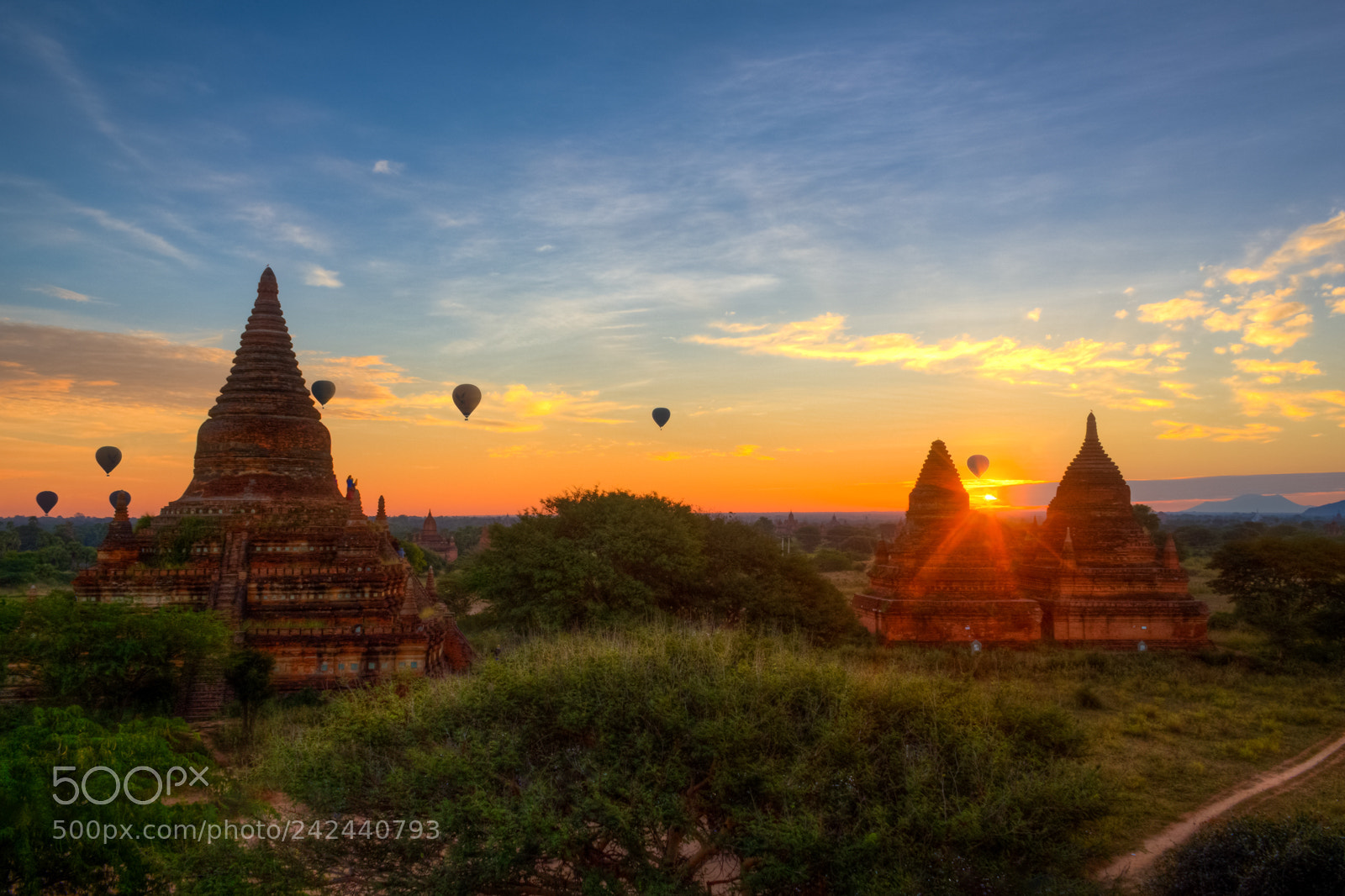 Canon EOS 60D sample photo. Temples of bagan photography