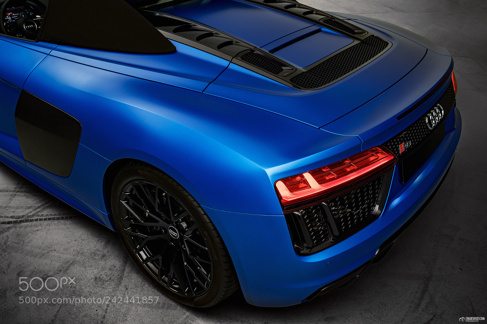 Sony a7 II sample photo. Audi r8 spyder v10 photography