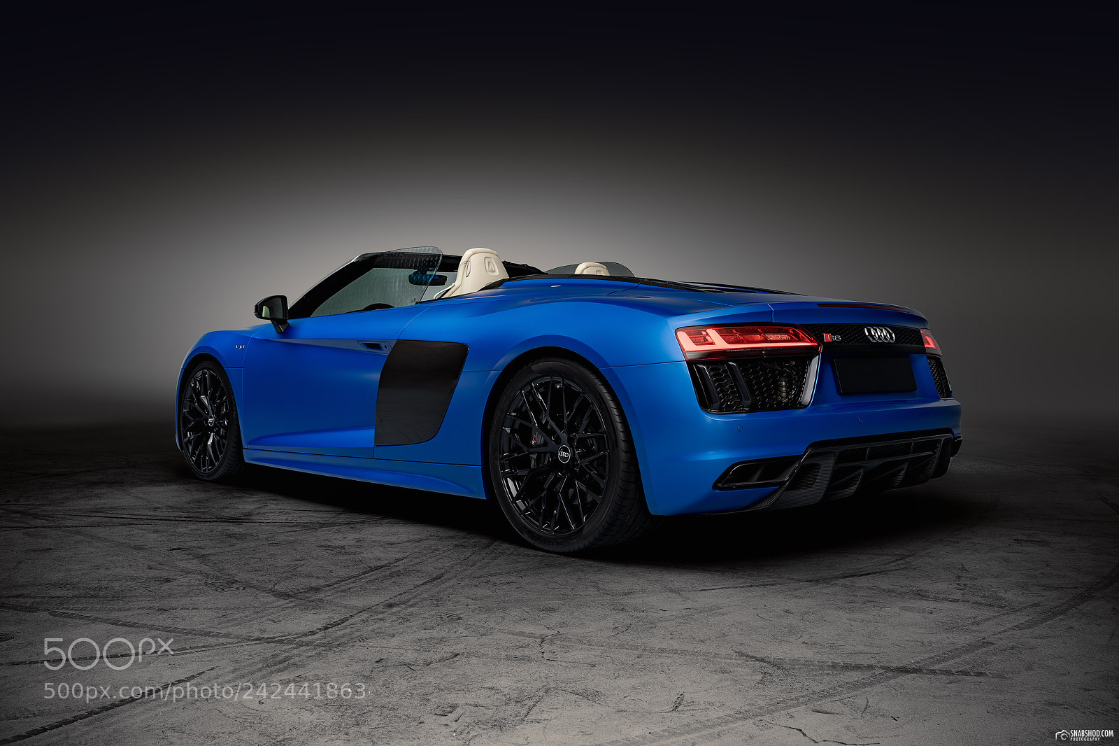 Sony a7 II sample photo. Audi r8 spyder v10 photography