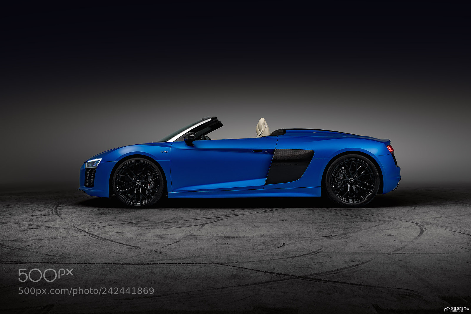 Sony a7 II sample photo. Audi r8 spyder v10 photography