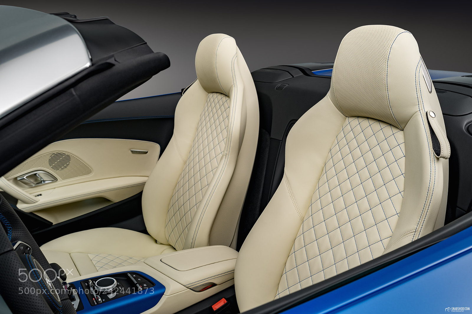 Sony a7 II sample photo. Audi r8 spyder v10 photography
