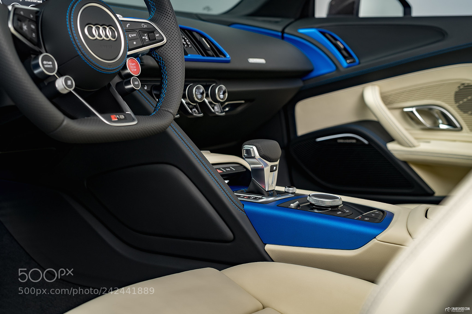 Sony a7 II sample photo. Audi r8 spyder v10 photography