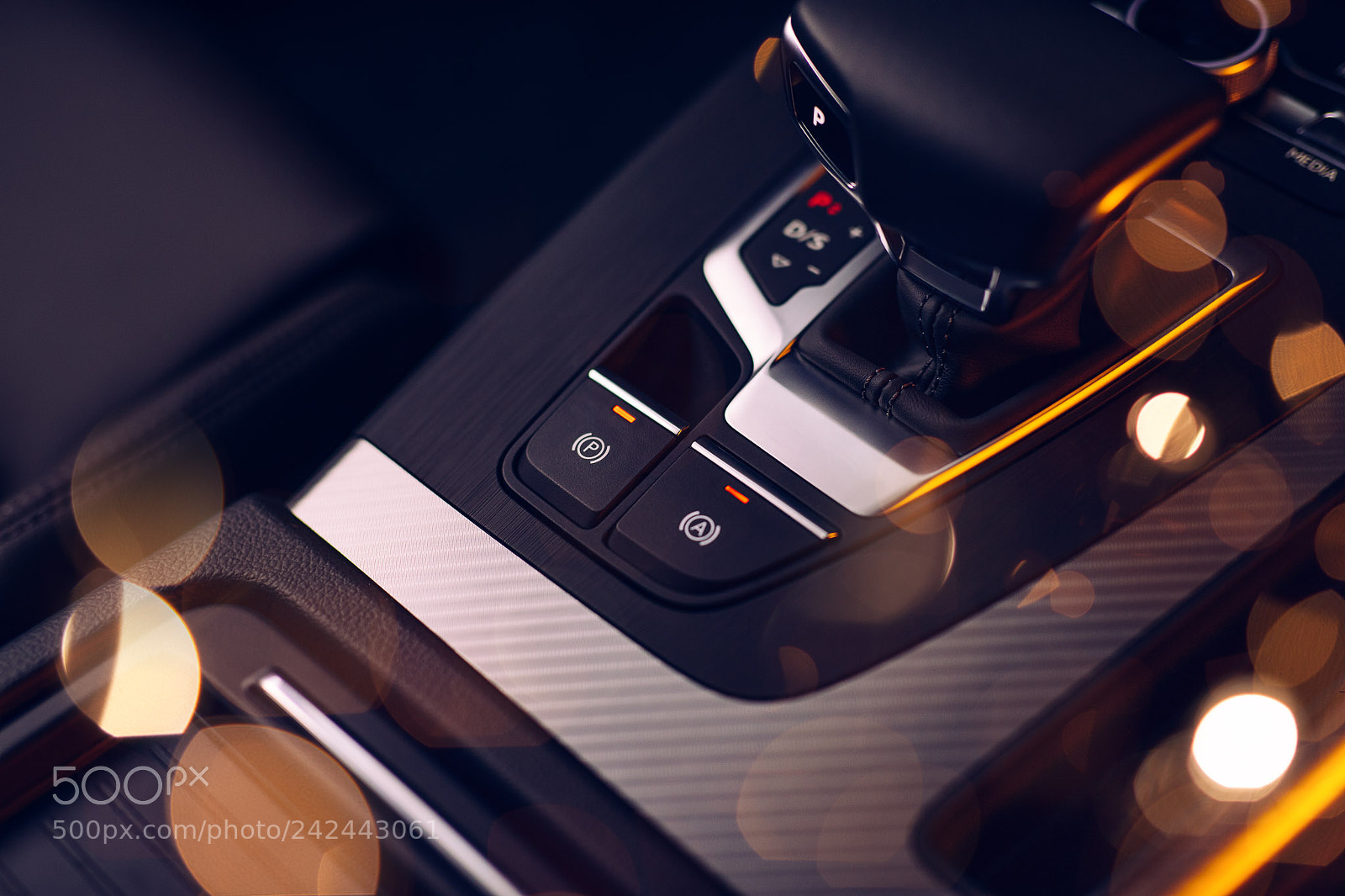 Sony a7 II sample photo. Audi q5 advent photography