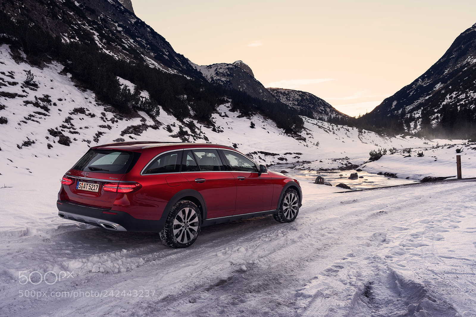 Sony a7 II sample photo. Mercedes-benz e 220d all-terrain photography