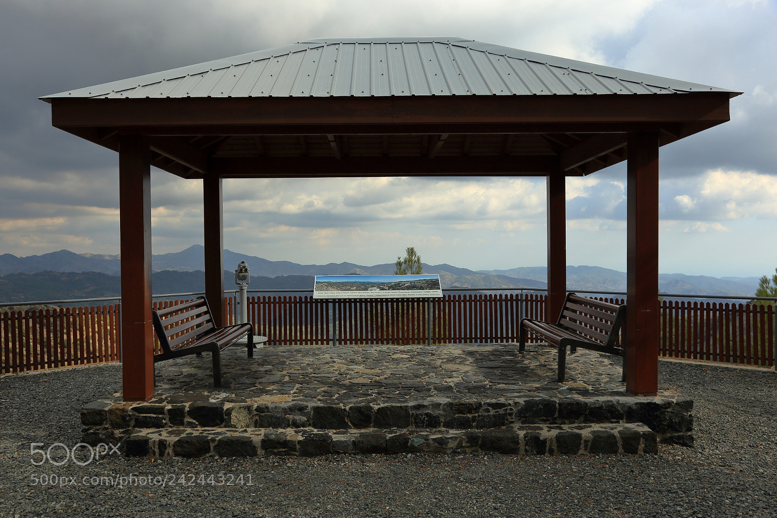 Canon EOS 6D + Canon EF 24-105mm F4L IS USM sample photo. Lookout photography