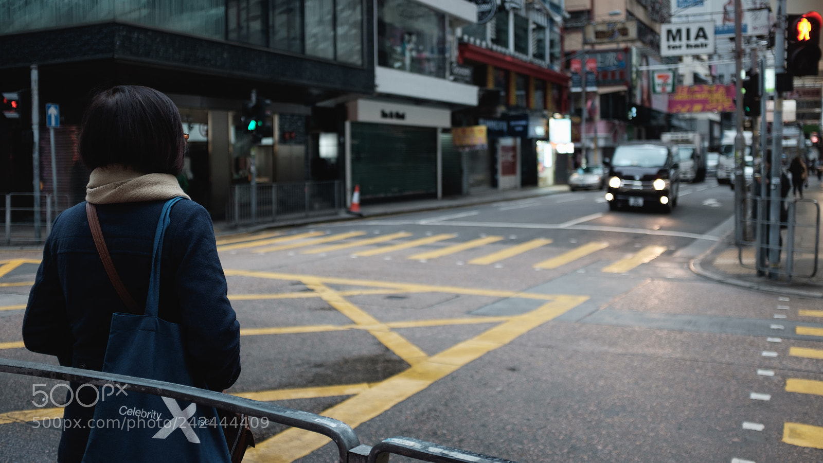 Fujifilm X100T sample photo. Red light photography