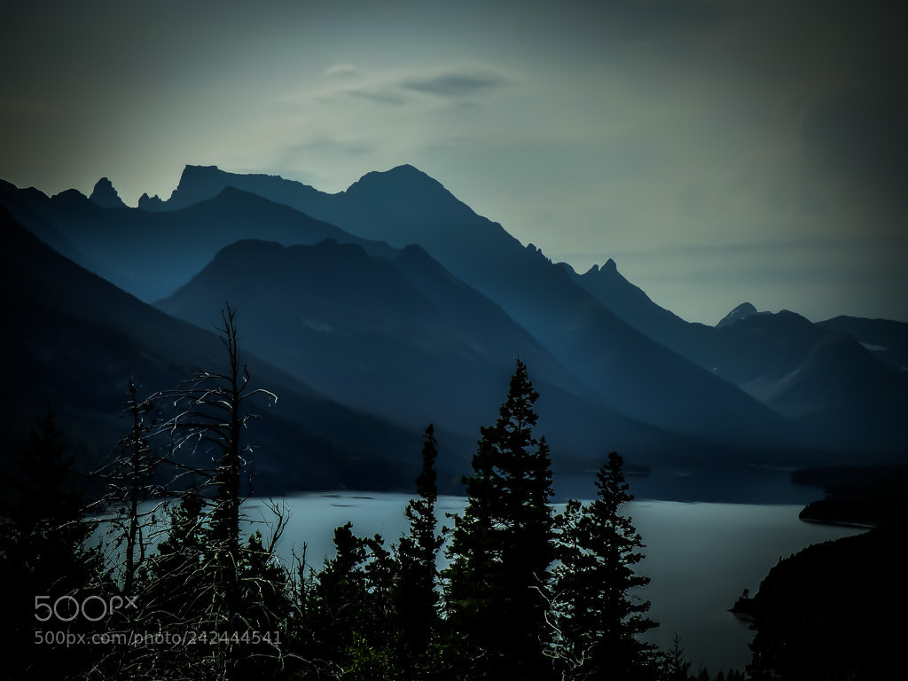 Panasonic DMC-FZ72 sample photo. Mysterious waterton lakes photography
