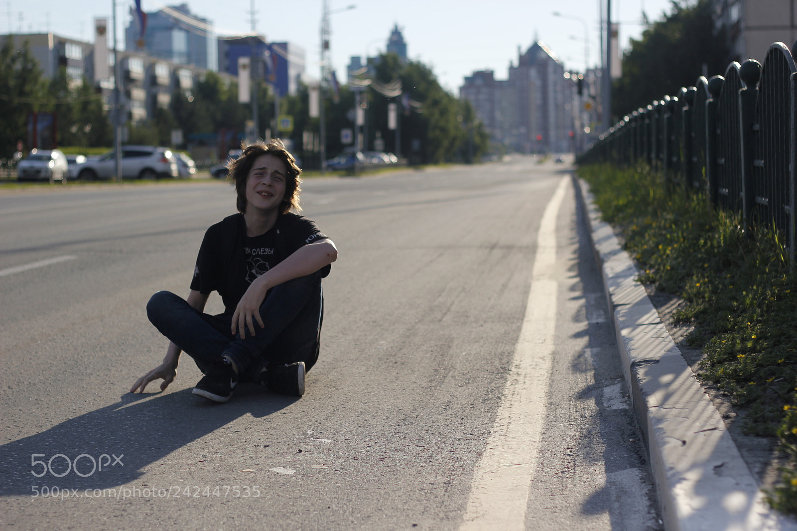 Canon EOS 550D (EOS Rebel T2i / EOS Kiss X4) + Canon EF 50mm F1.8 II sample photo. Morning emptiness photography