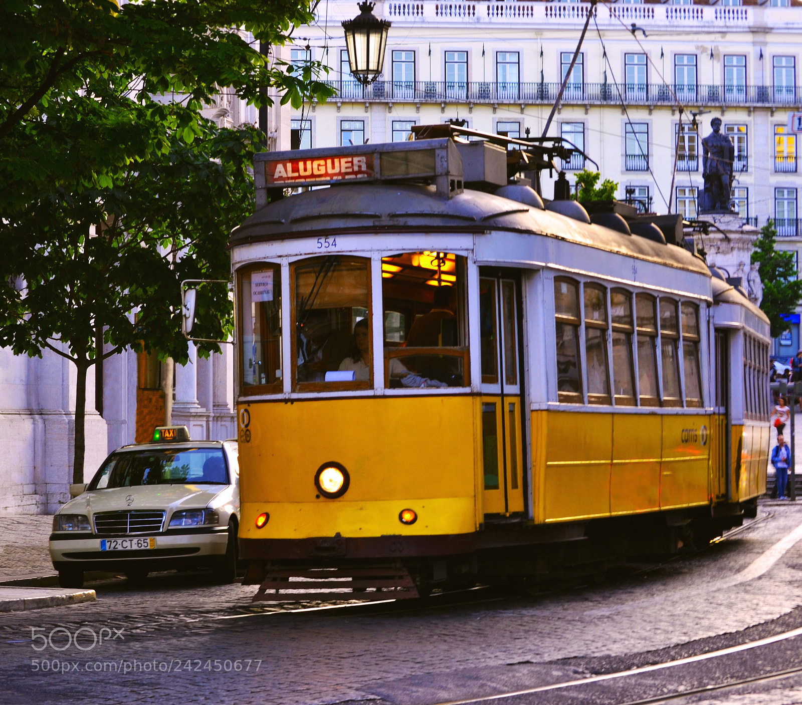 Nikon D3100 sample photo. Tranvía. lisboa photography