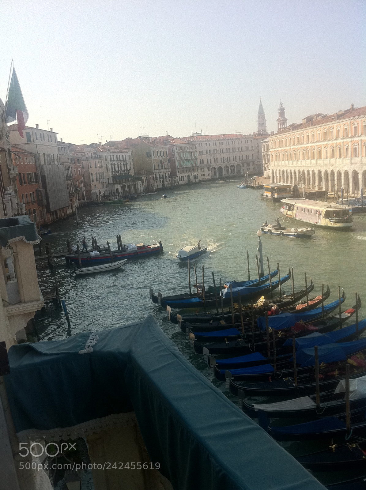 Apple iPhone 4 sample photo. Venice at a glance photography