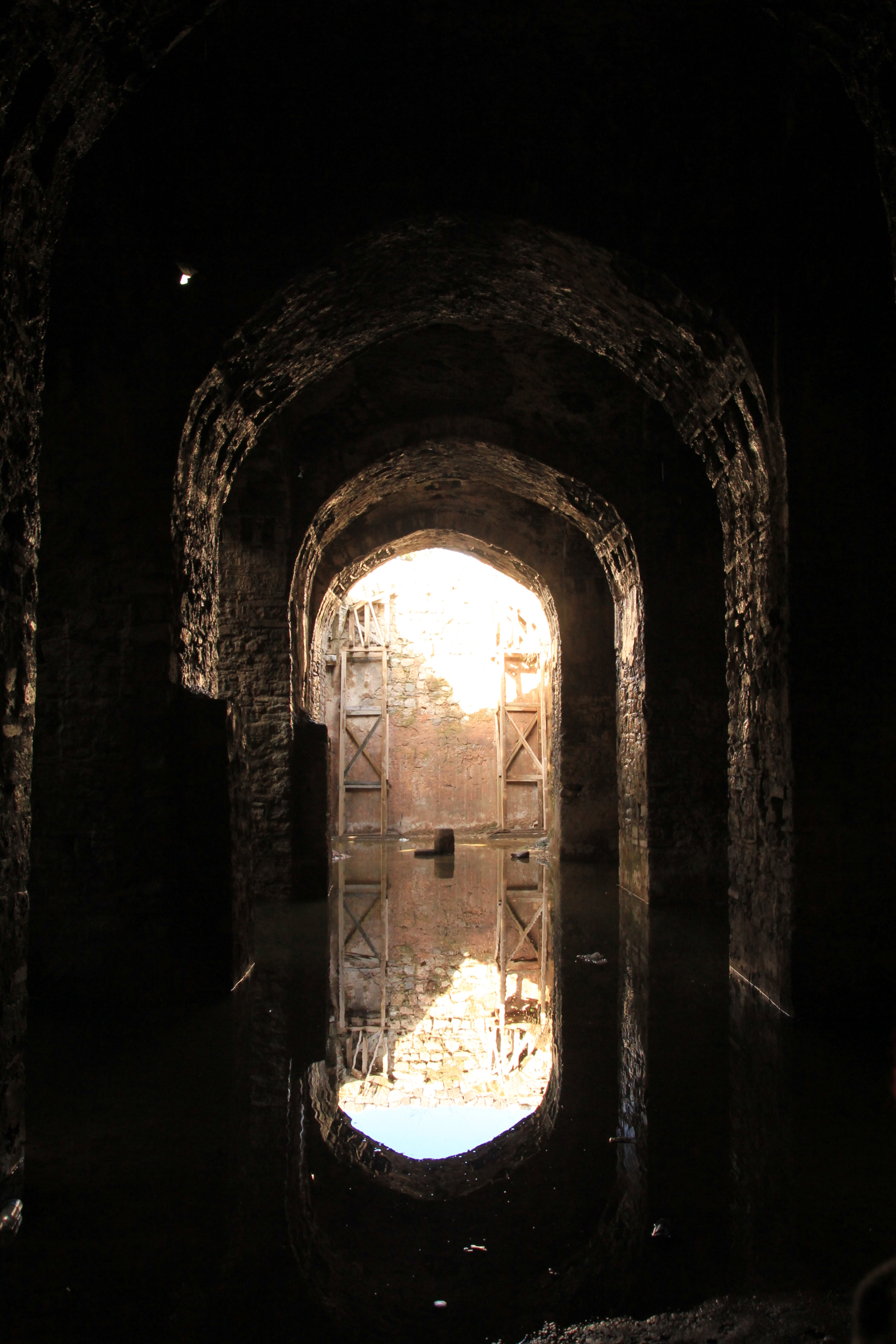 Tamron SP AF 17-50mm F2.8 XR Di II LD Aspherical (IF) sample photo. Old cistern photography
