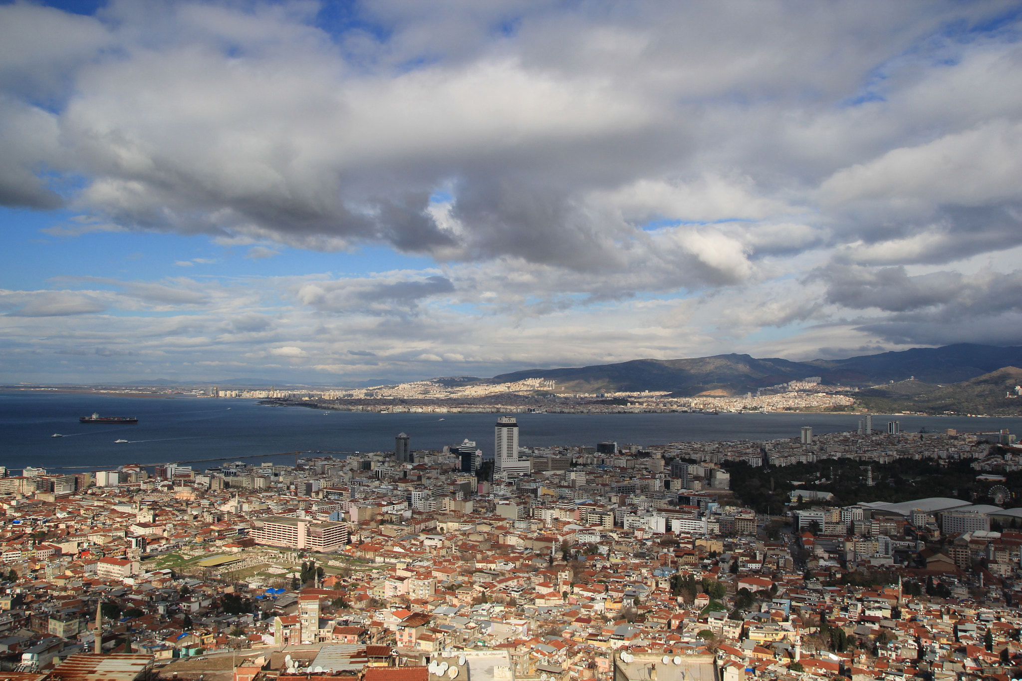 Tamron SP AF 17-50mm F2.8 XR Di II LD Aspherical (IF) sample photo. Izmir photography