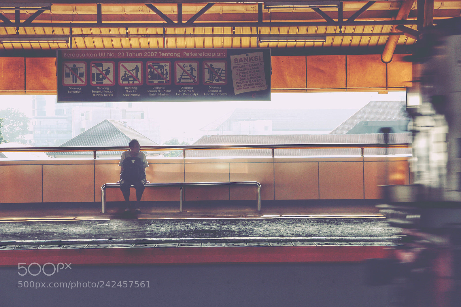 Canon EOS 60D sample photo. Waiting for the train photography