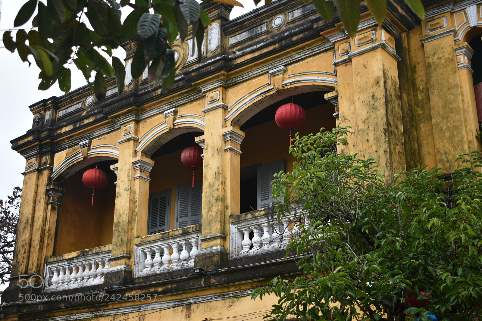 Nikon D3400 sample photo. Hoi an colonial house photography