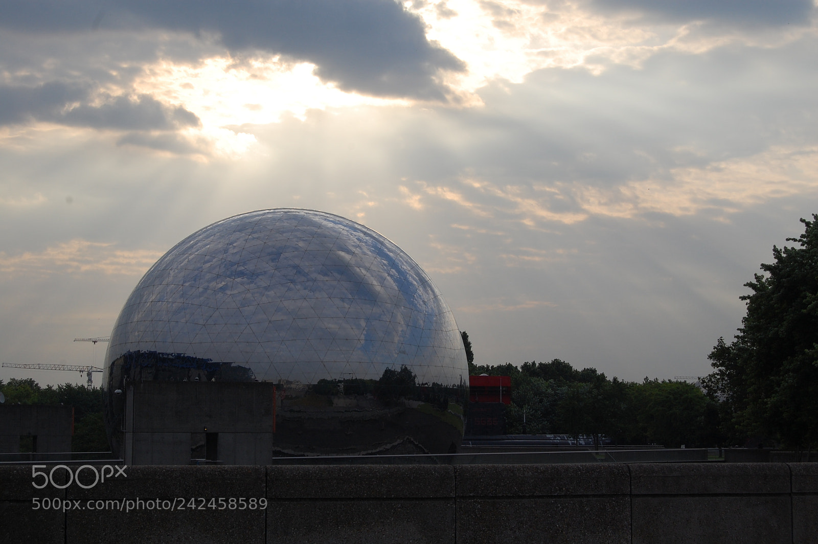 Nikon D40 sample photo. La geode paris photography