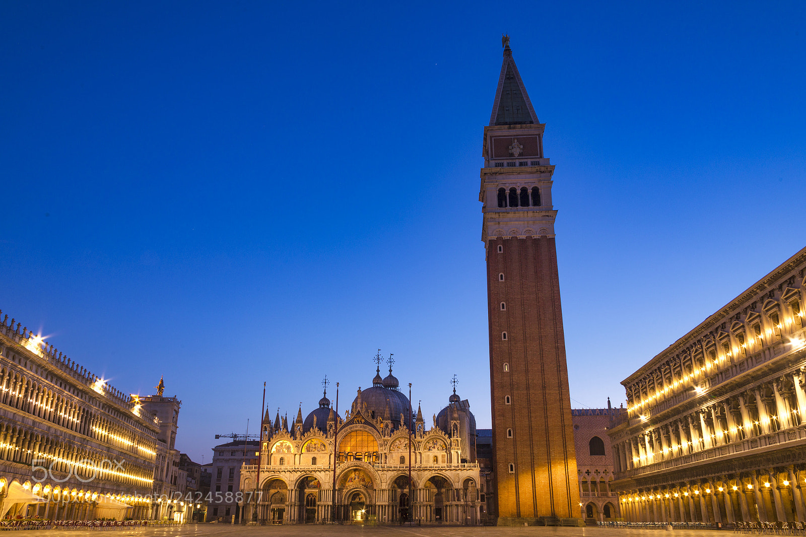 Canon EOS 6D sample photo. Piazza san marco st photography