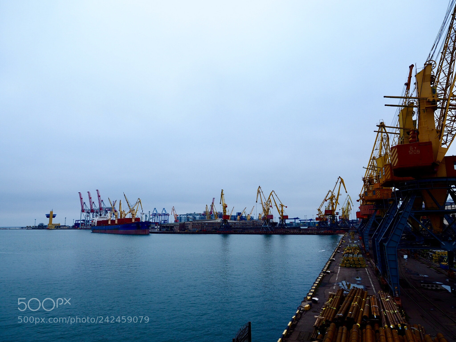 Olympus OM-D E-M1 Mark II sample photo. “Морской порт». photography