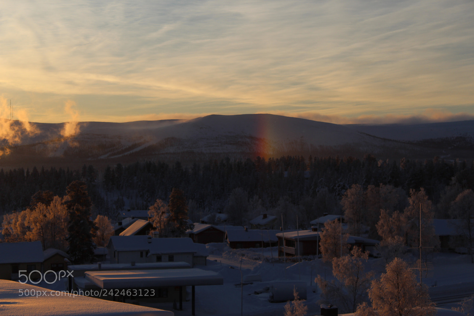 Canon EOS 1300D (EOS Rebel T6 / EOS Kiss X80) sample photo. Rainbow... north.. nature anomaly photography