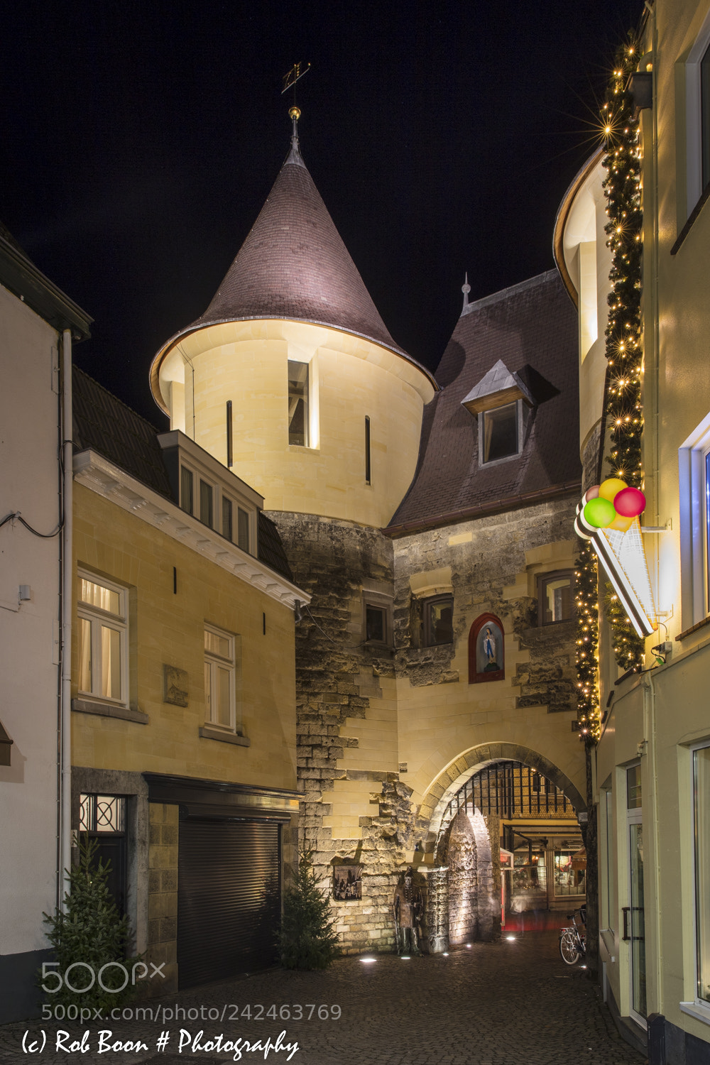 Canon EOS 5DS sample photo. Grendelpoort, valkenburg @ night 3 photography