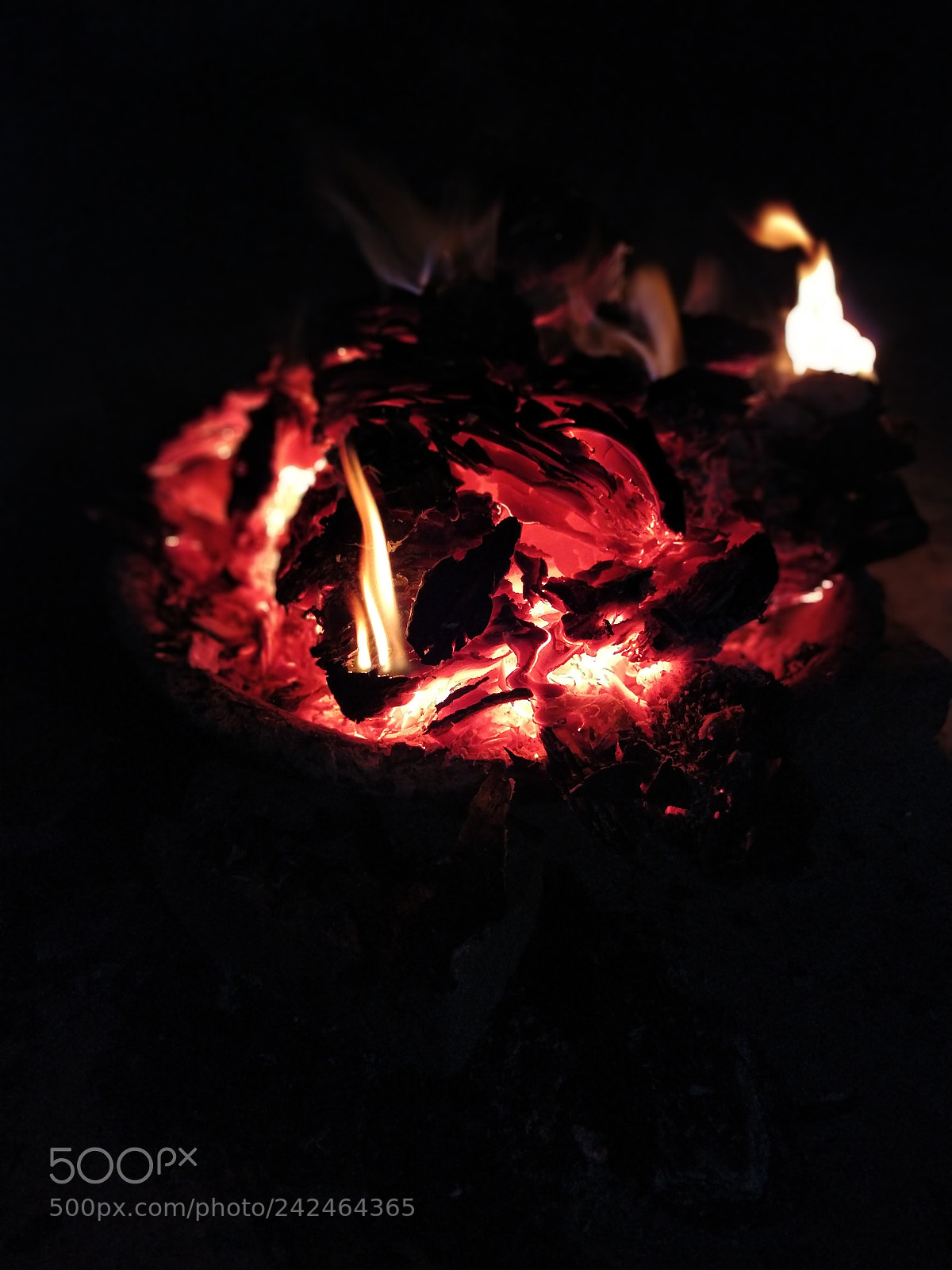 OnePlus 5T sample photo. Fire is never a photography