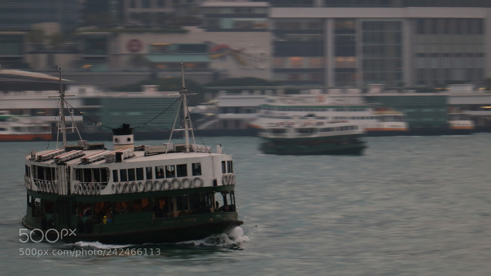 Canon EOS 760D (EOS Rebel T6s / EOS 8000D) sample photo. Busy city 09 photography
